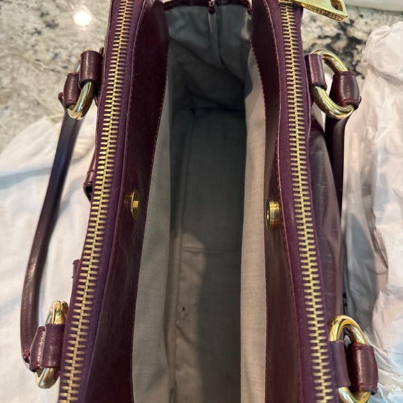 Vintage Marc Jacobs Blake tote in Bordeaux - Picture 4 of 5